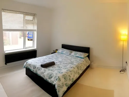 Double Bedroom, Kings Lynn, New Renovated Bathroom