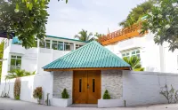 Perla Dhangethi Hotels in Vilamendhoo