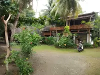 Pondok Cowet Batu Karas Hotel dekat Muara Bojong Salawe