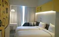 Yello Hotel Paskal Bandung