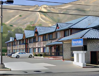 Triplodge of Santa Clarita Hotels in Santa Clarita