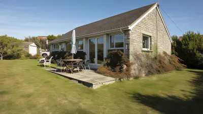 The Pines Hotel Hotel dekat Durlston Castle