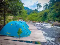 Lembah Nusa Bening76 Riverside Camp Hôtels à : Sukamakmur