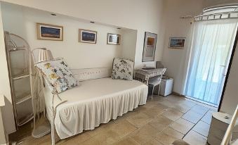 Monti Russu Natural Guest House