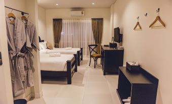 Koranaree Courtyard Boutique Hotel