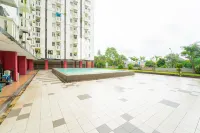 RedLiving Apartemen Cibubur Village - Lily's Room Tower C