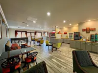 Quality Inn & Suites Near University - piscine