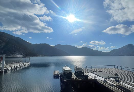 하타고 나고미의 주젠지호 주변 전경