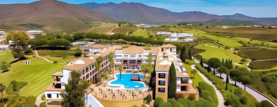 La Cala Resort Отели рядом с достопримечательностью «Iglesia Parroquial de la Inmaculada Concepcion»