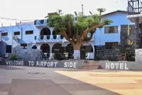 Airport Side Hotel - bar