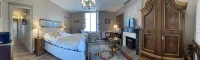 Au Relais Saint Maurice Hotels in Chinon