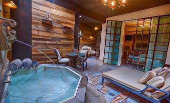 O:Live Boutique Hotel, A Small Luxury Hotel of the World - Housity