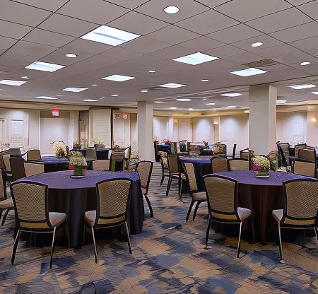 DoubleTree by Hilton Madison Downtown