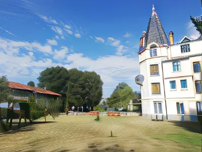 Château les 4 Saisons Hotels in Mareugheol