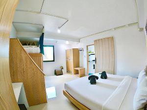 The Rock Samui Poshtel Lamai Beach