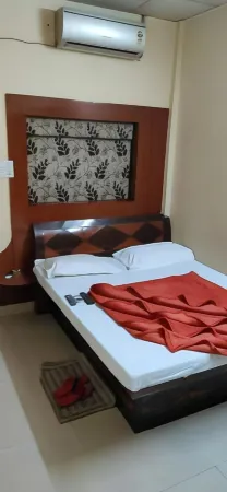 Vamoose Balaji Inn Отели в г. Итарси