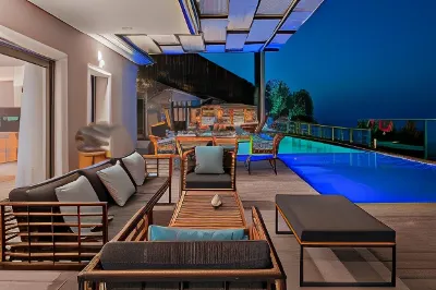 Artemis Villas - Spectacular Views & Ideal for Large Groups, by ZanteWize