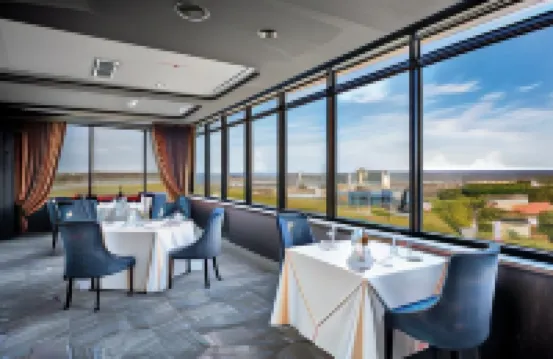 Vilnius Park Plaza Hotel, Restaurant & Terrace, Panorama Bar, Conference & Banquet Center