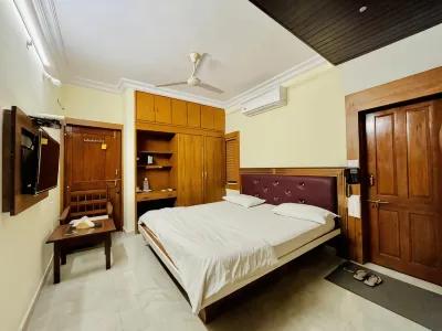 Royal Palms Luxury Service Apartment Hotels near Ravi Nagar Park