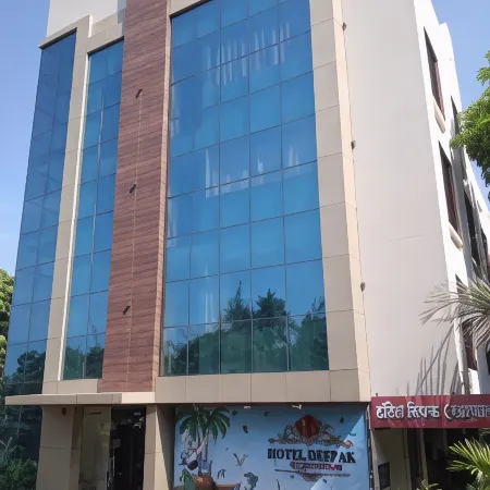 Hotel Deepak Executive, Ganpatipule