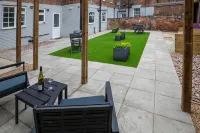 BrickSage Rooms, King's Lynn South Gate Hotels in North Runcton