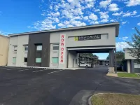 帝國套房 - 停車場