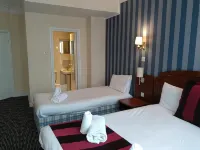 The Crown Hotel - Park Yeri