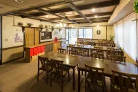Pensione Lantern Rirun - Guest houses