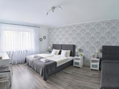 7th Room Guest House