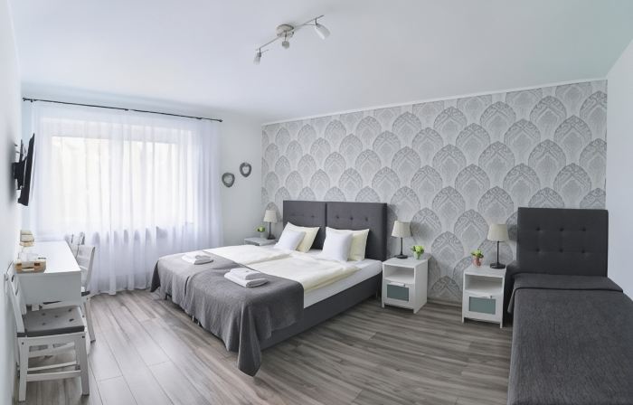 7th Room Guest House