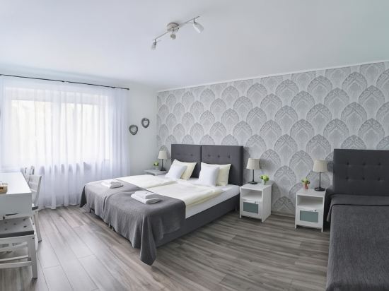 7th Room Guest House