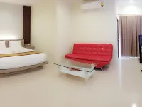 Chansuda Lake View Hotel Hotels near Ubon Square