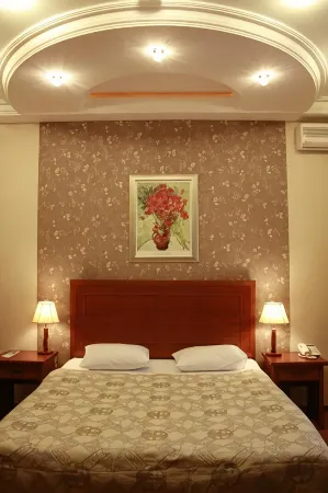 Premier Hotel