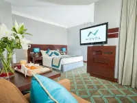 Novel Hotel City Center Hotels near Gold Souk