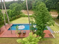 Riverhouse Resort - Family