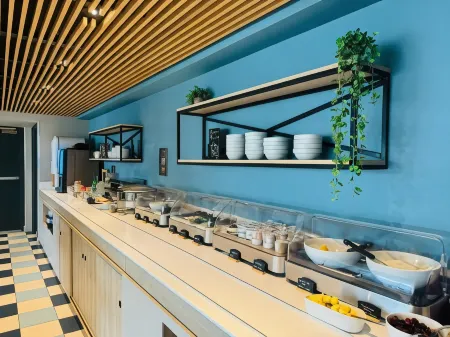 Kyriad Bordeaux Nord Sainte Eulalie Отели в г. Сен-Венсан-де-Поль