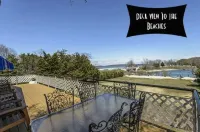 Bayfront Vacation Home in Southold, 5 Bedrooms Hotels in Southold