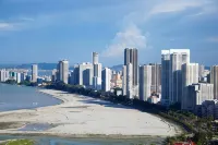 Seaview Landmark Studio Homestay at Gurney Hotels in Tanjung Tokong
