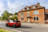 The Bell Inn Hotel Hotels in Whiteparish