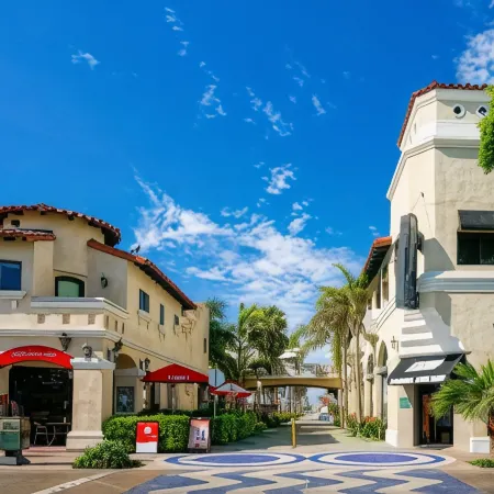 Balboa Inn, on the Beach at Newport