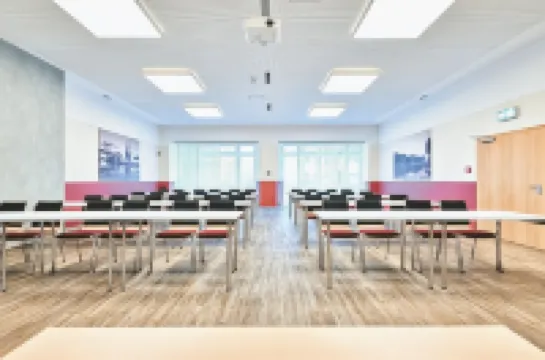 ดีเจเอช ยูเกินด์เกสเตอเฮาส์ อดอล์ฟ คอลพิง