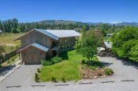 Mt Gardner Inn Hotels in Winthrop