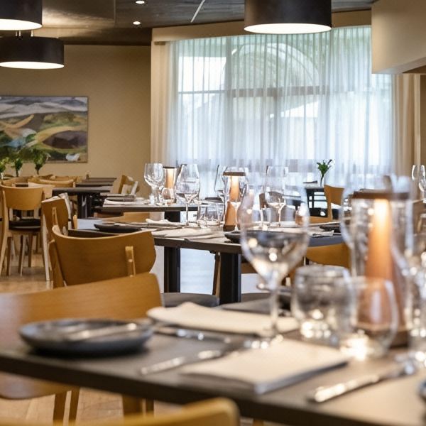 Hotel dining room accommodation in Mount Gambier, South Australia
