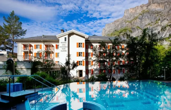 阿爾卑斯山泉公寓