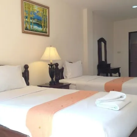Panupong Hotel