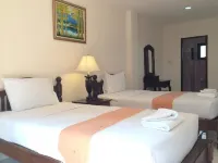 Panupong Hotel