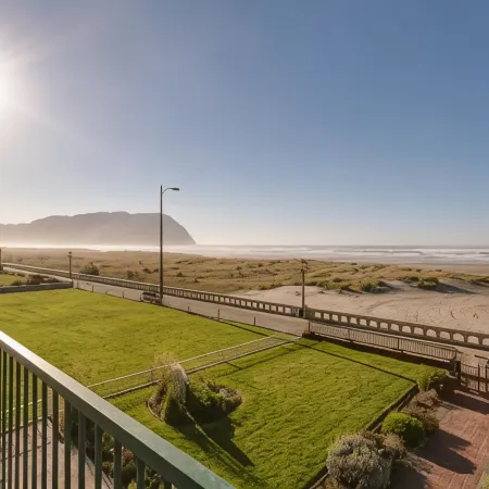 Inn at the Prom Oceanfront
