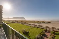 Inn at the Prom Oceanfront - Sea View