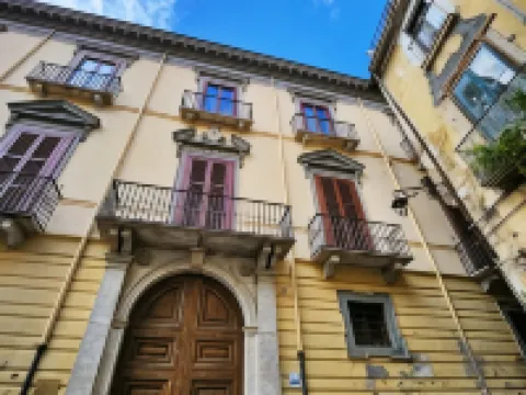 普雷特迪貝爾蒙特住宿加早餐旅館 伊塞爾尼亞省酒店