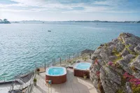 Hôtel Valdys Thalasso & Spa - Beau Rivage Hotels in Roscoff